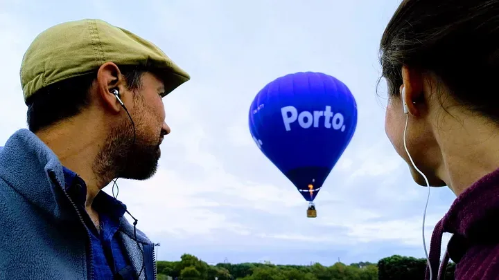 2018-06-07 19.29 Looking as Porto balloon.jpg